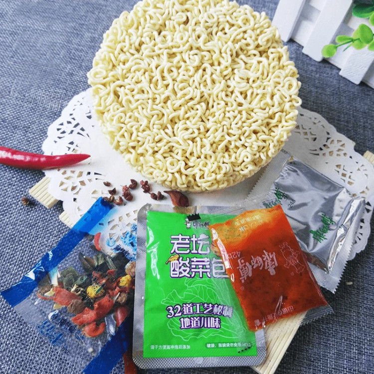 Лапша б\п с мясом и овощами Панда, 122 г